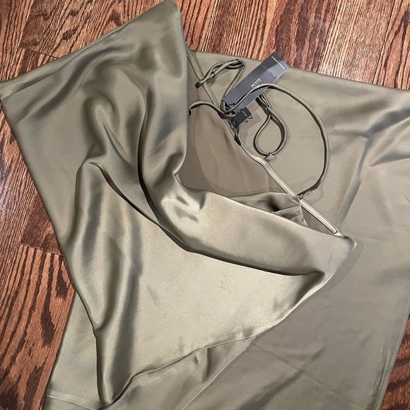 Banana Republic Silk Dress - Picture 3 of 3